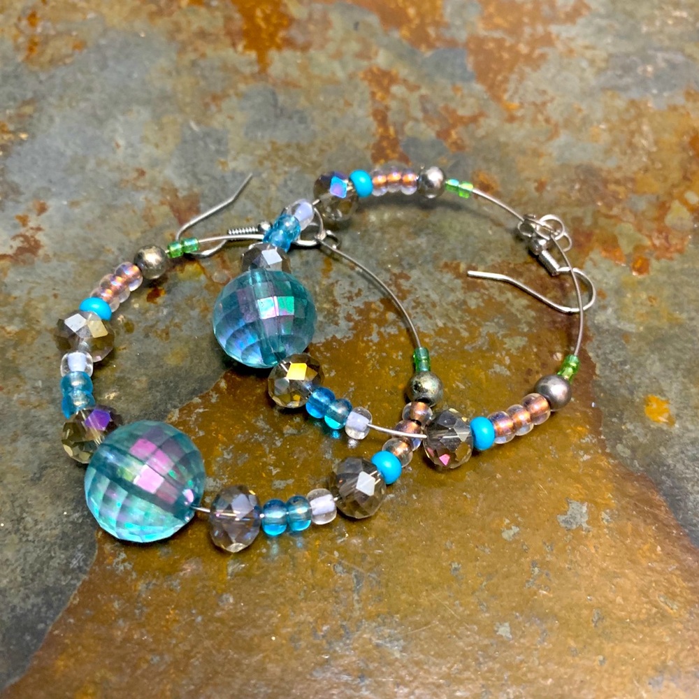 Beautiful beaded hoops✨